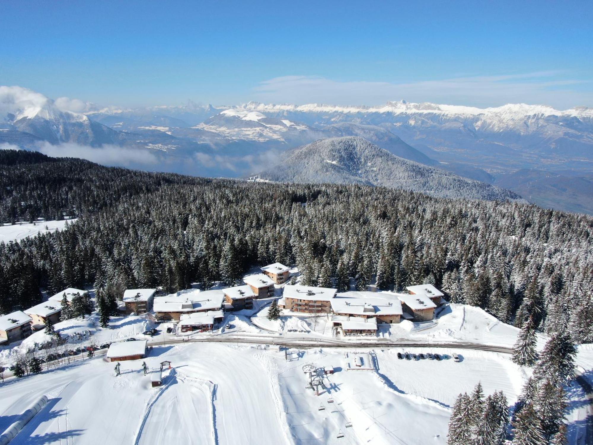 Residence Les Villages Du Bachat - By Redlodge Chamrousse Exterior photo